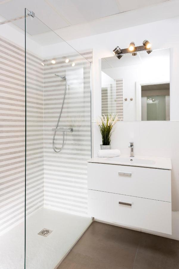Deluxe Astoria Triana II Acogedor Y Tranquilo Lägenhet Sevilla Exteriör bild